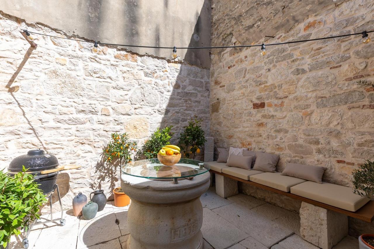 Sun City Lifestyle Porec Bagian luar foto